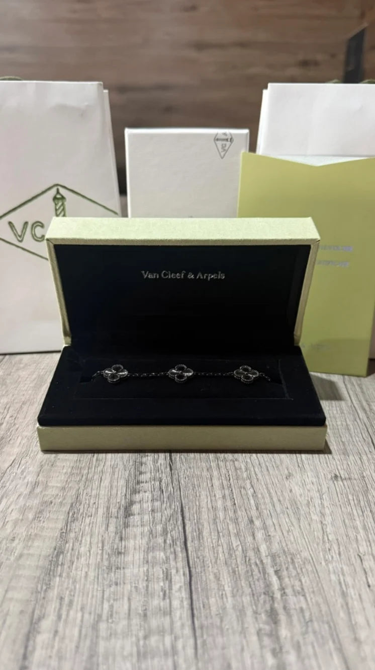 VAN CLEEF FULL BLACK